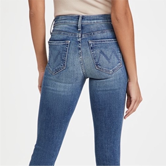 MOTHER The Runaway Step Fray Jeans Night in Havana 29 - Picture 3 of 13